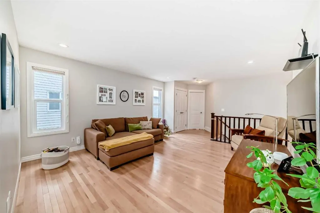 182 Cranarch Place SE