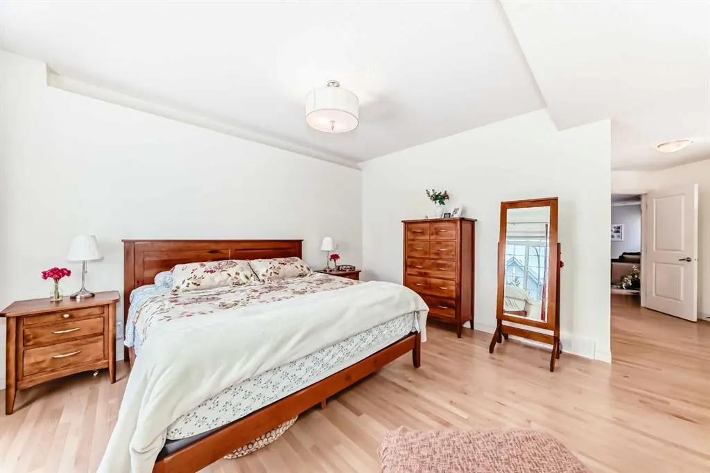 182 Cranarch Place SE