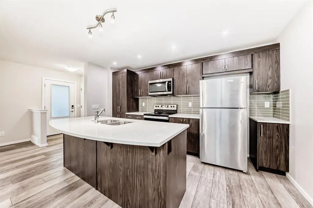 44 Cityside Grove NE