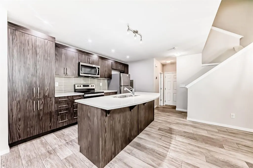 44 Cityside Grove NE