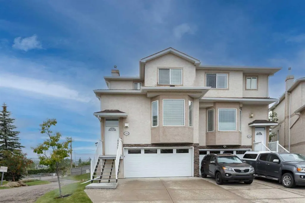 136 Country Hills Gardens NW
