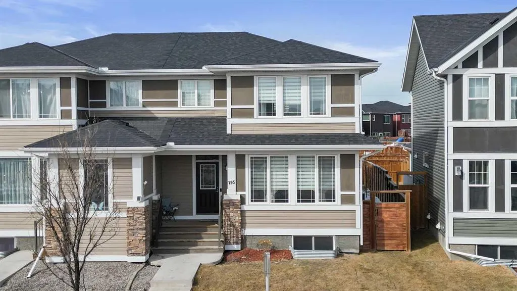 195 Redstone Grove NE
