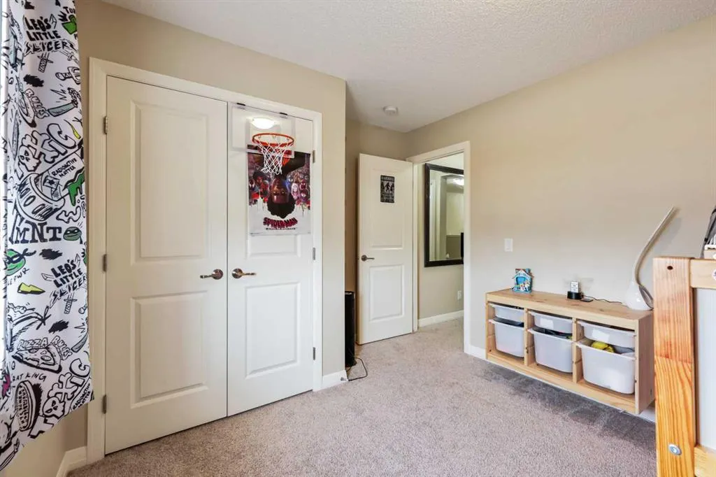 195 Redstone Grove NE