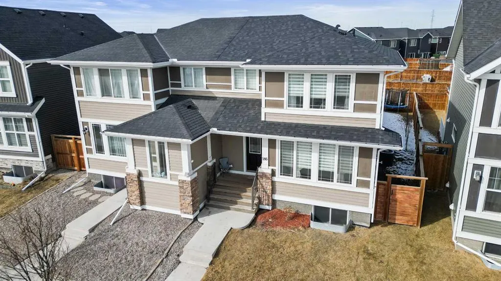 195 Redstone Grove NE