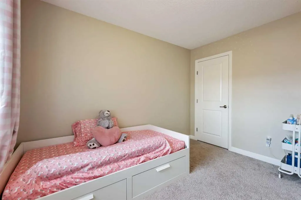 195 Redstone Grove NE