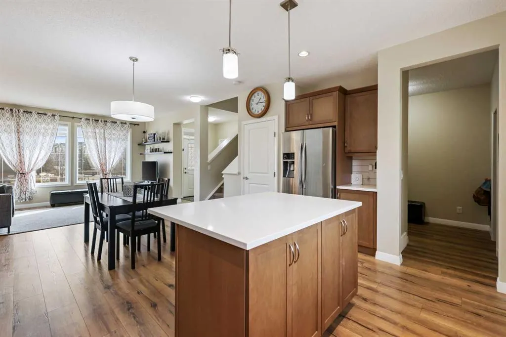 195 Redstone Grove NE