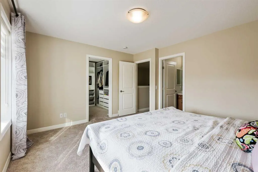 195 Redstone Grove NE