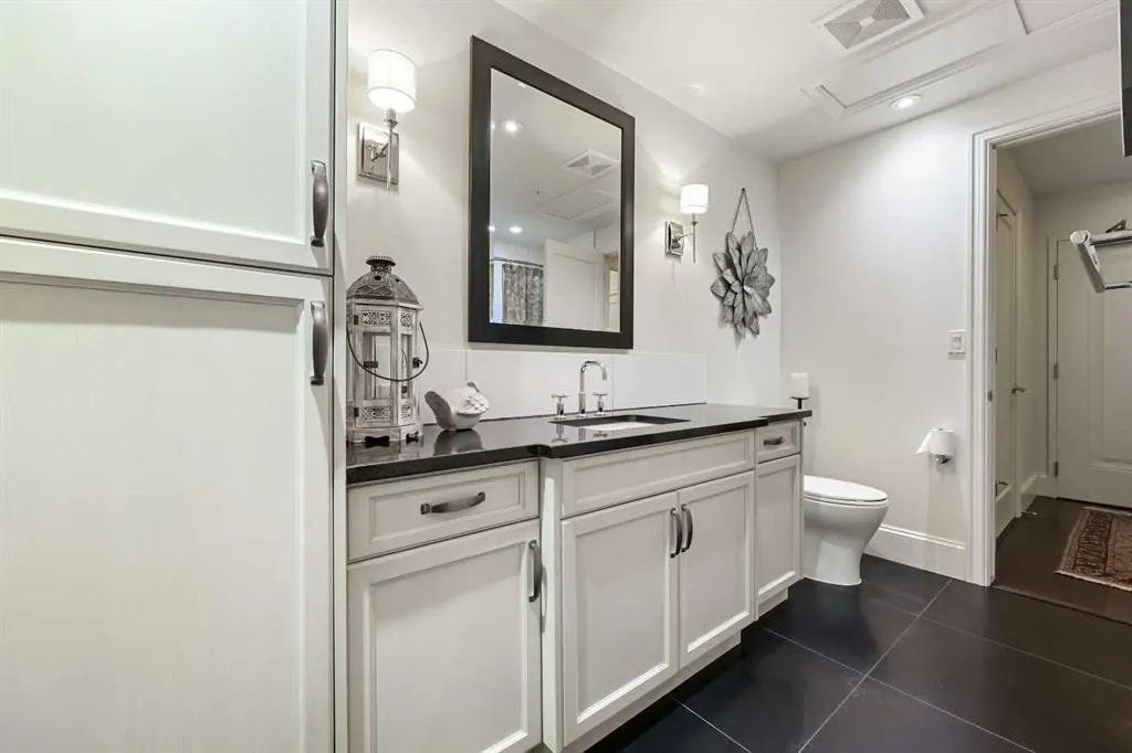 121 Quarry Way SE, #105