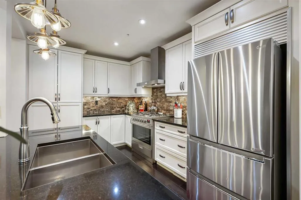 121 Quarry Way SE, #105