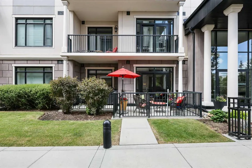 121 Quarry Way SE, #105