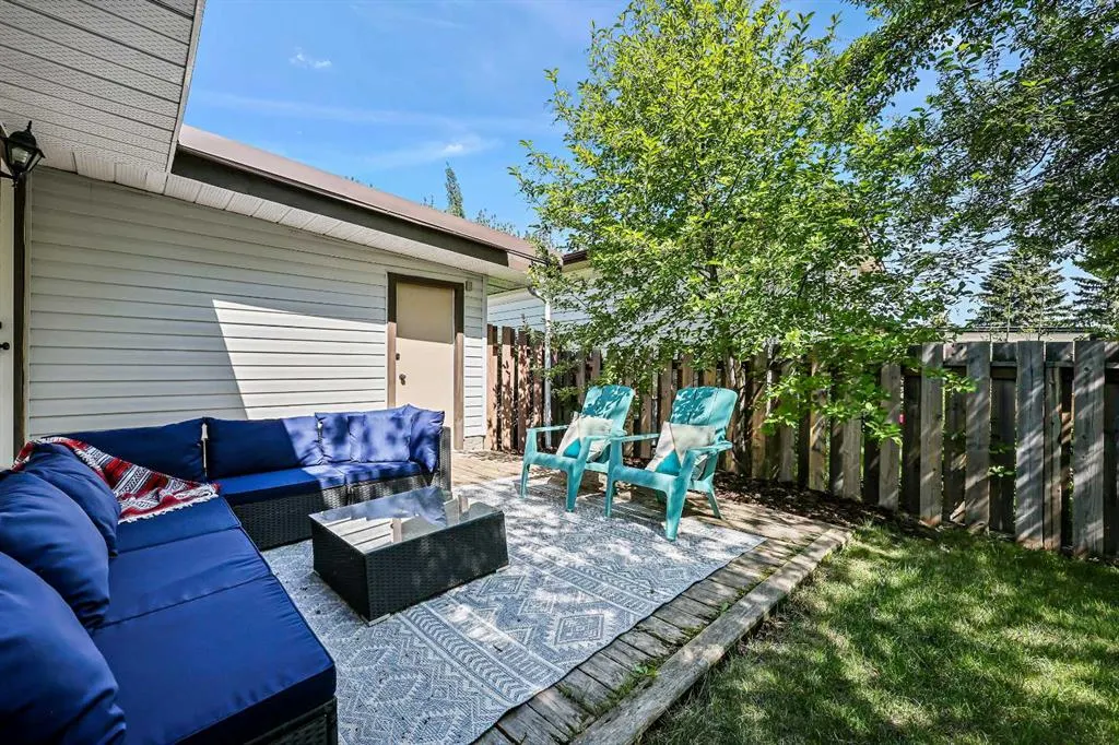 5476 Dalrymple Crescent NW