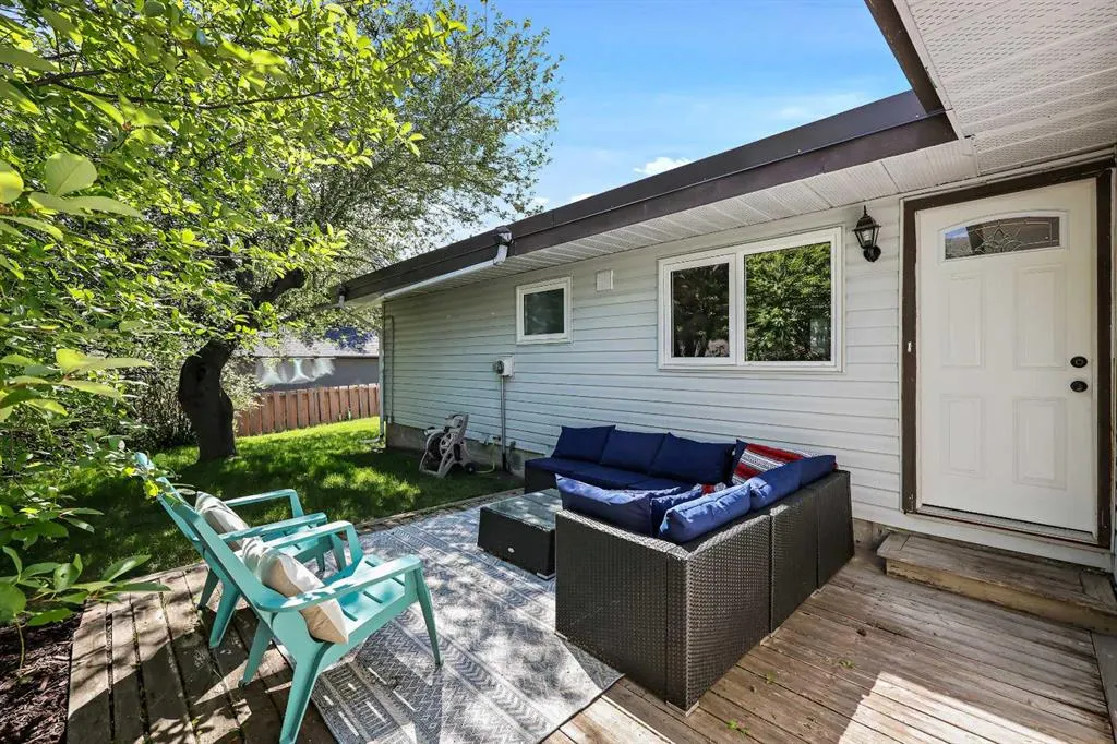 5476 Dalrymple Crescent NW