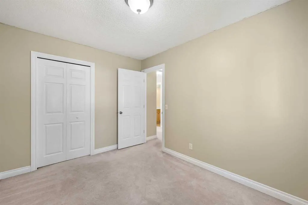 263 Citadel Meadow Grove NW