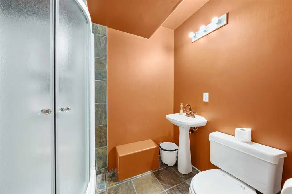 263 Citadel Meadow Grove NW