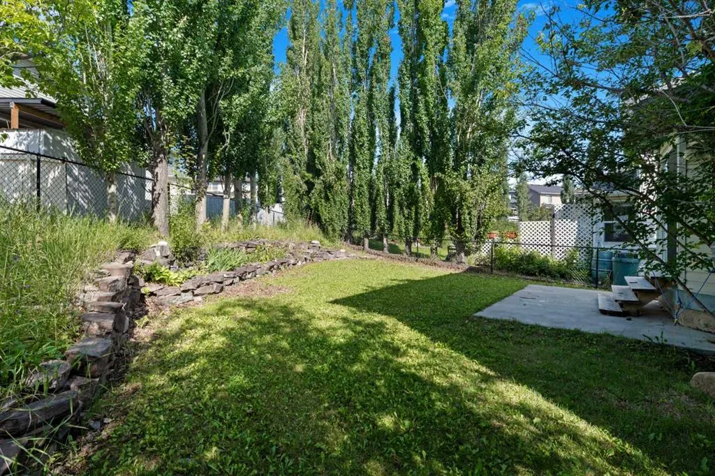 263 Citadel Meadow Grove NW