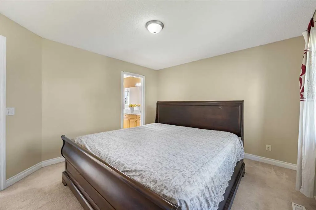 263 Citadel Meadow Grove NW
