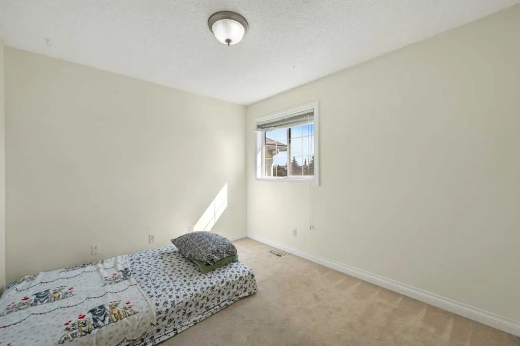263 Citadel Meadow Grove NW