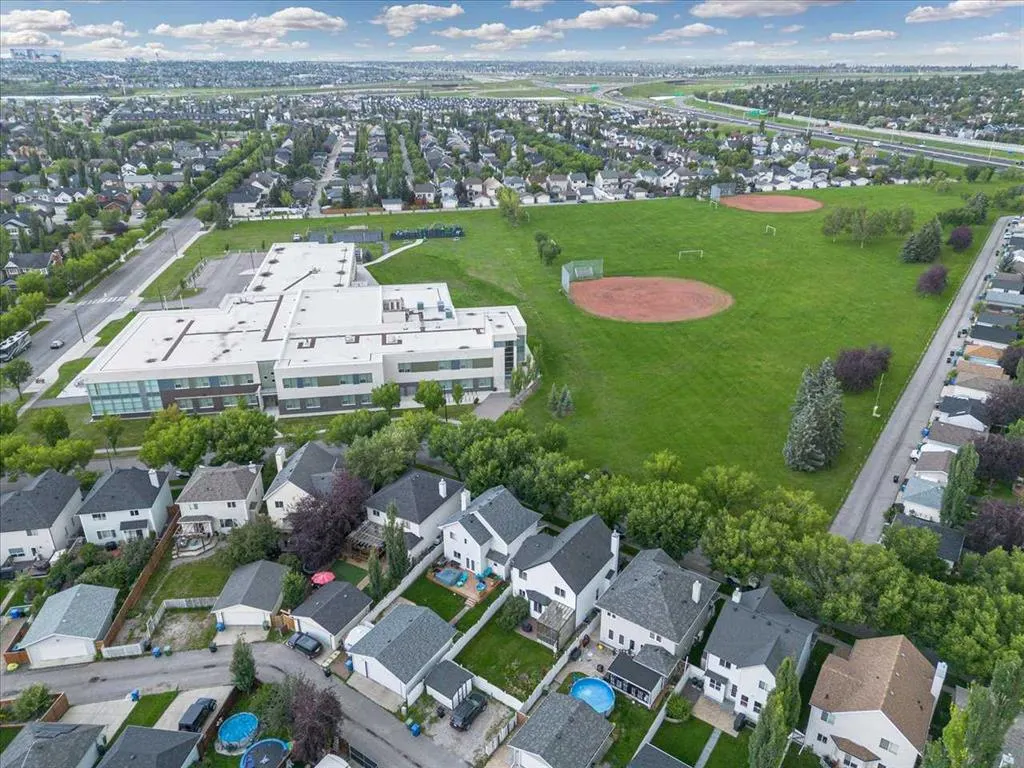 12 Inverness Boulevard SE