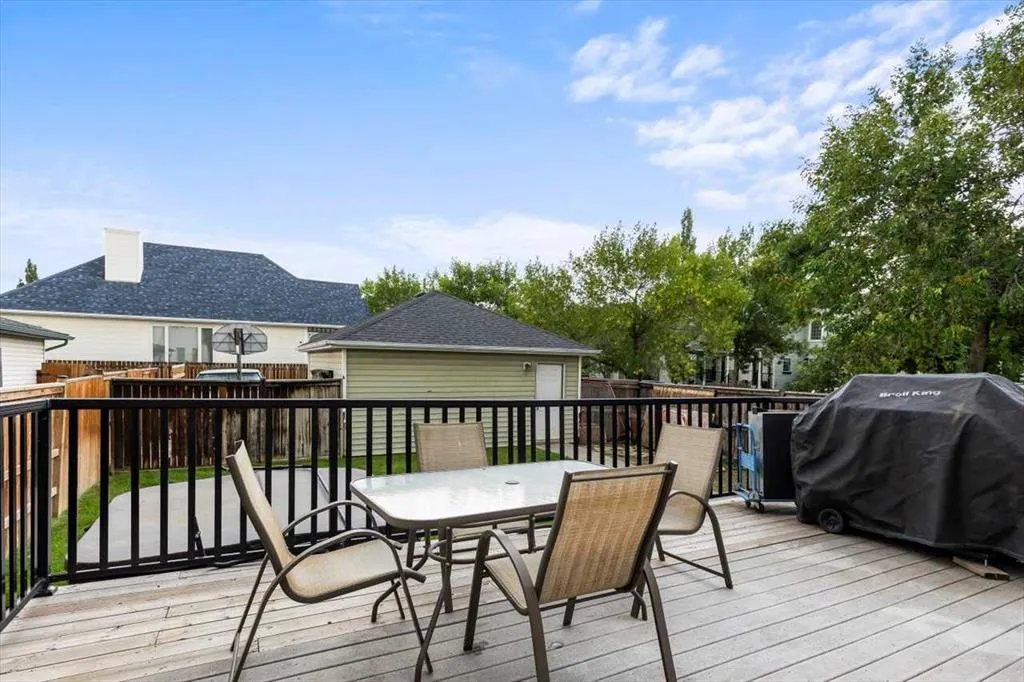 12 Inverness Boulevard SE