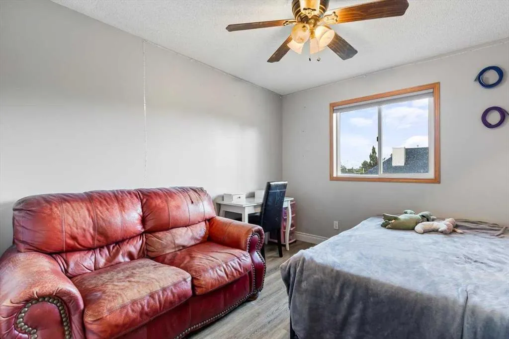 12 Inverness Boulevard SE