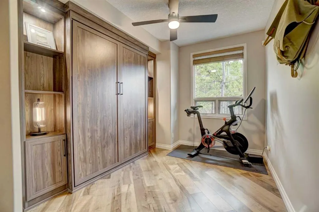 107 Armstrong Place, #611