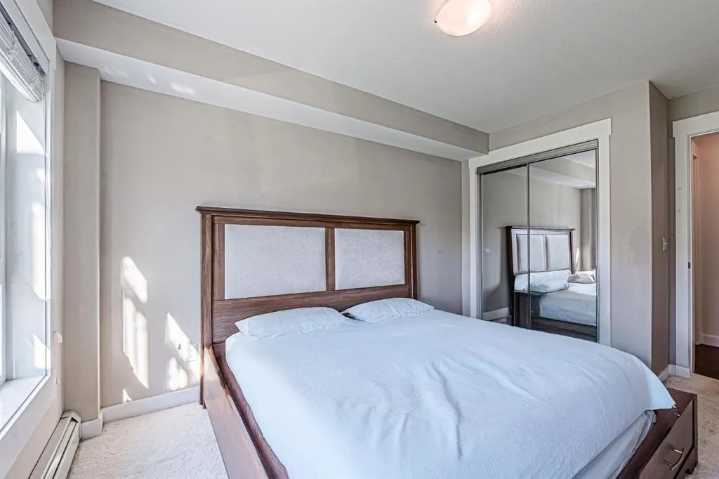 302 SKYVIEW RANCH Drive NE, #2115