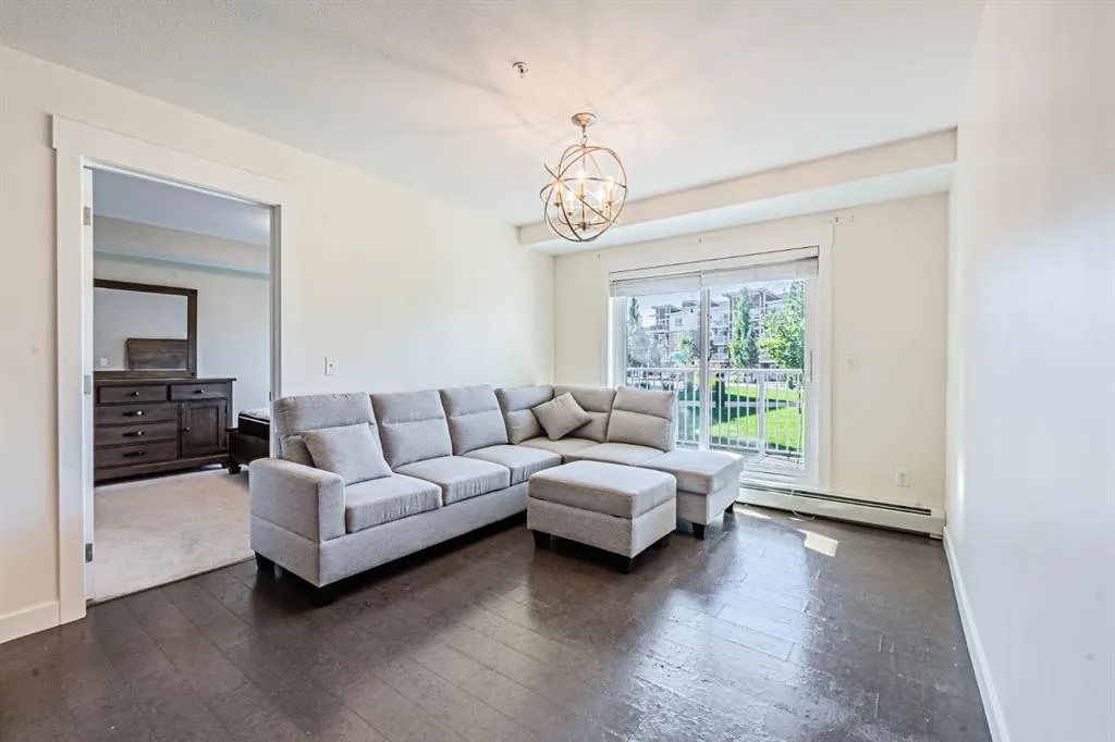 302 SKYVIEW RANCH Drive NE, #2115