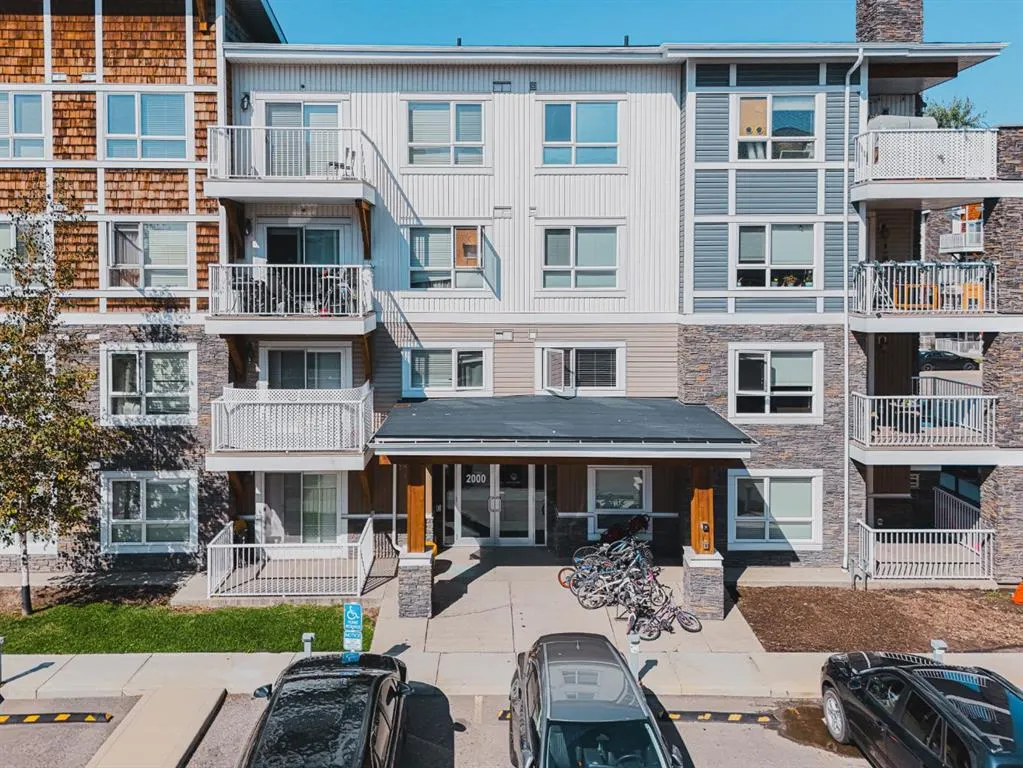 302 SKYVIEW RANCH Drive NE, #2115