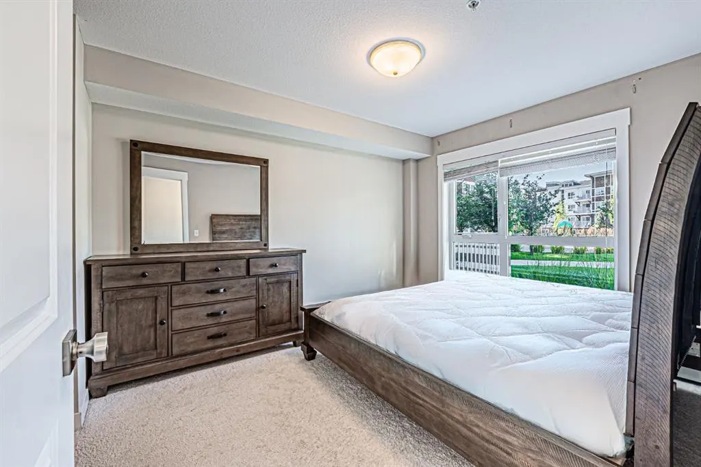 302 SKYVIEW RANCH Drive NE, #2115