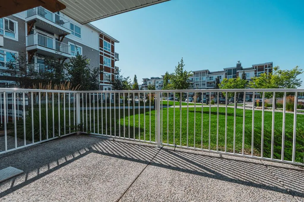 302 SKYVIEW RANCH Drive NE, #2115