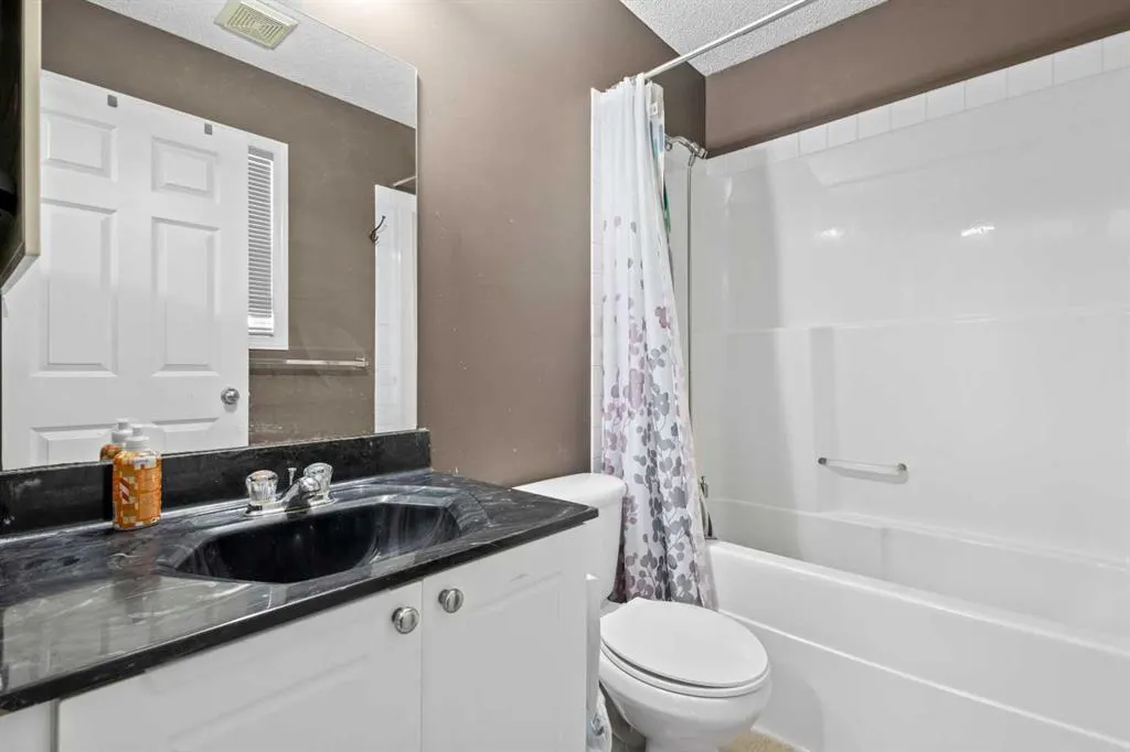 16 Saddlebrook Place NE