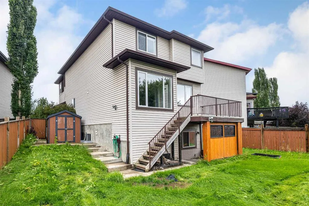 47 Auburn Bay Place SE