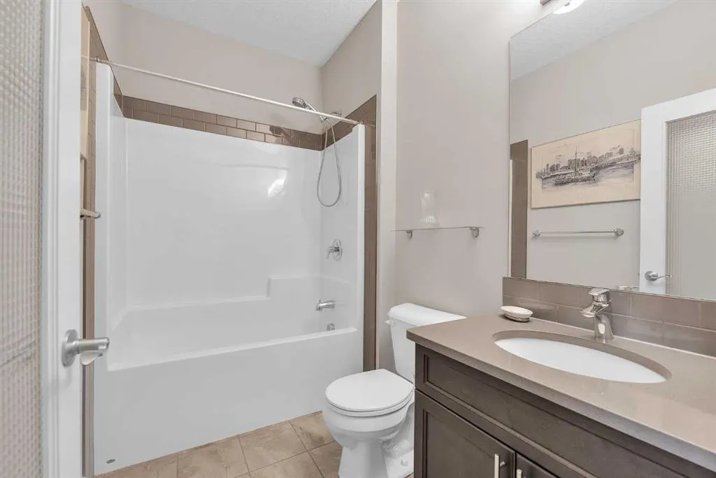 304 Corner Meadows Manor NE