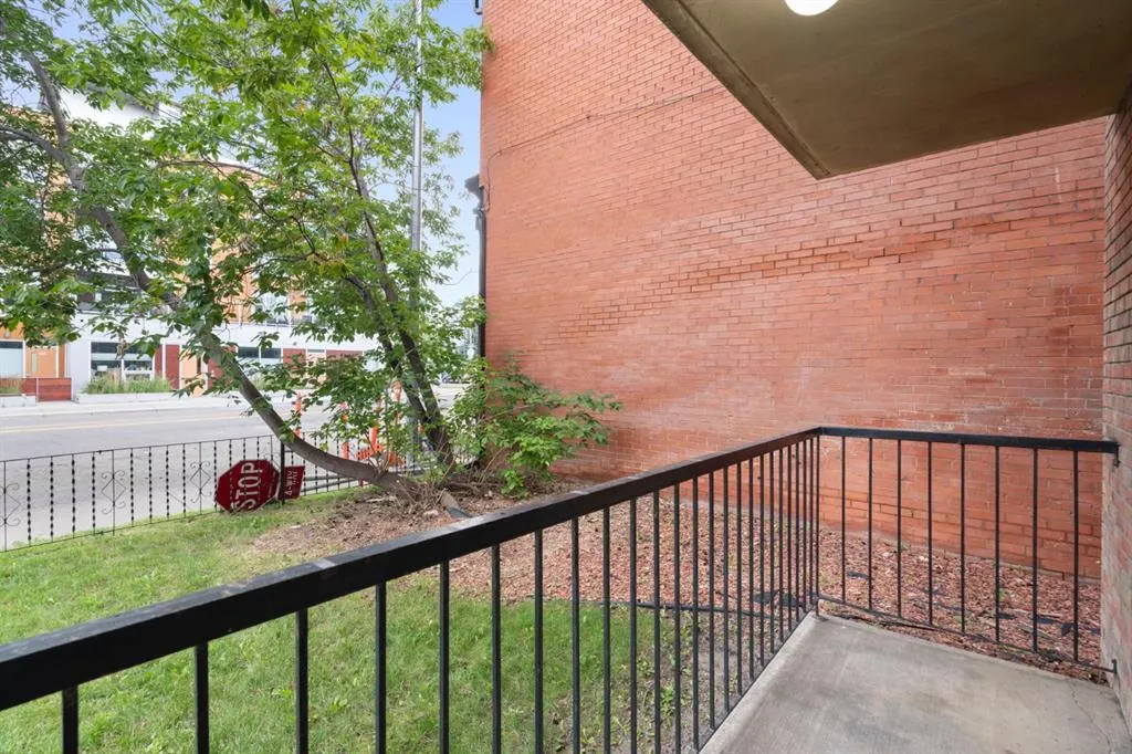 934 2 Avenue NW, #105