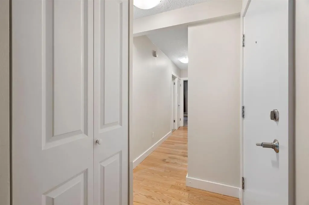 934 2 Avenue NW, #105