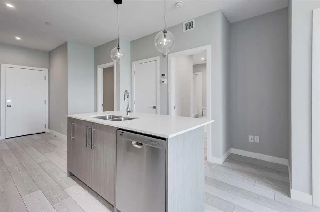 6 Merganser Drive W, #2215