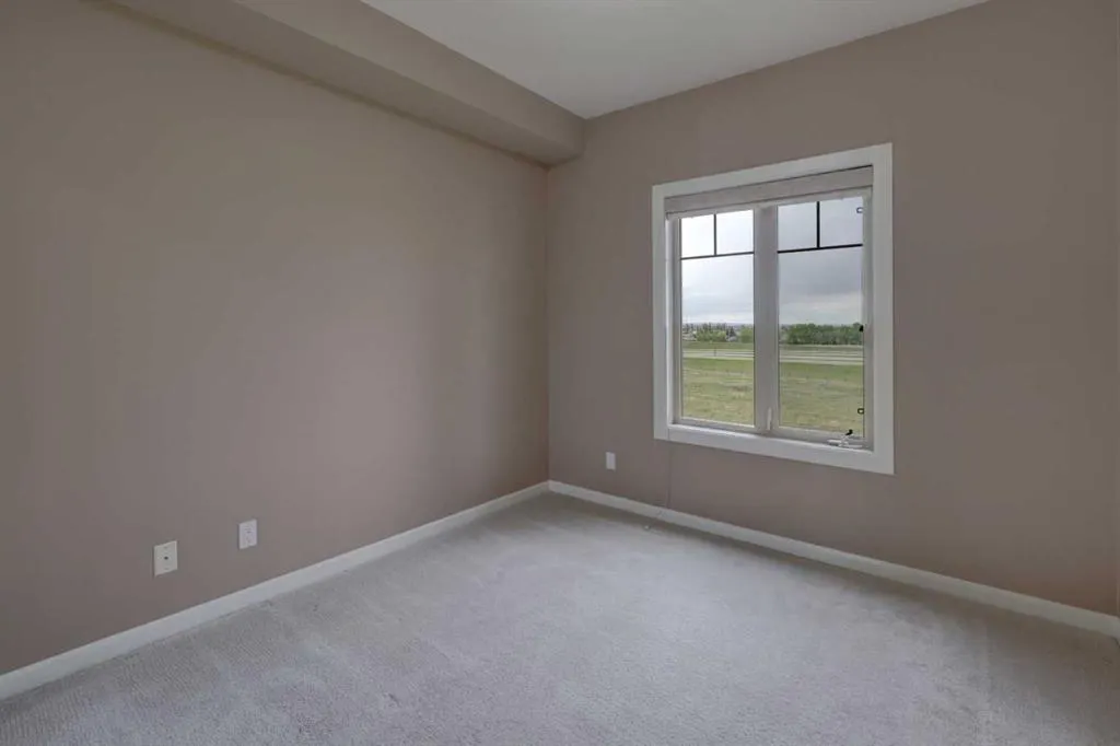 52 Cranfield Link SE, #330