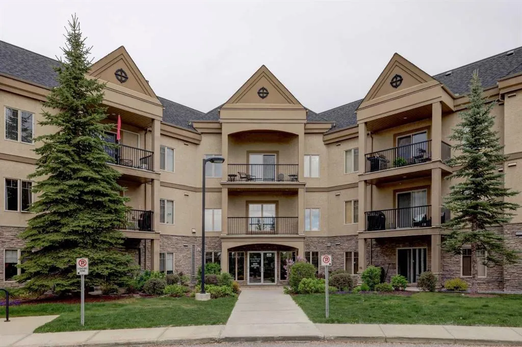52 Cranfield Link SE, #330