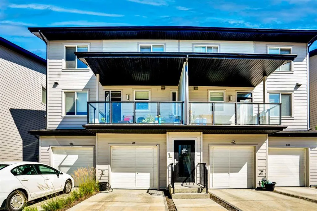 325 Redstone Walk NE, #201