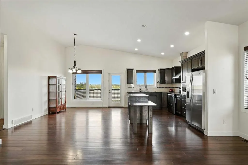 5446 Vista Trail