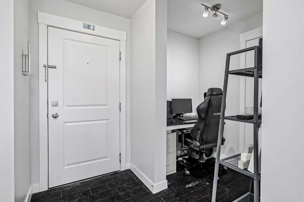 240 Skyview Ranch Road NE, #1405