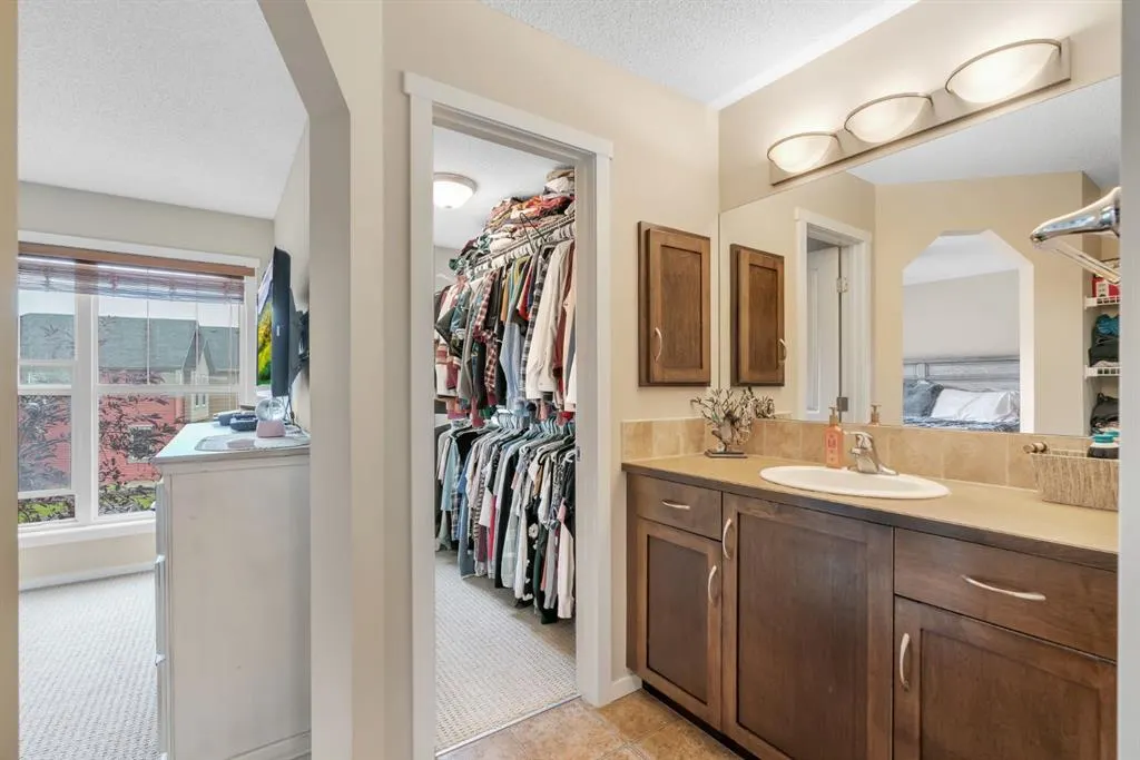 29 Sage Hill Court NW