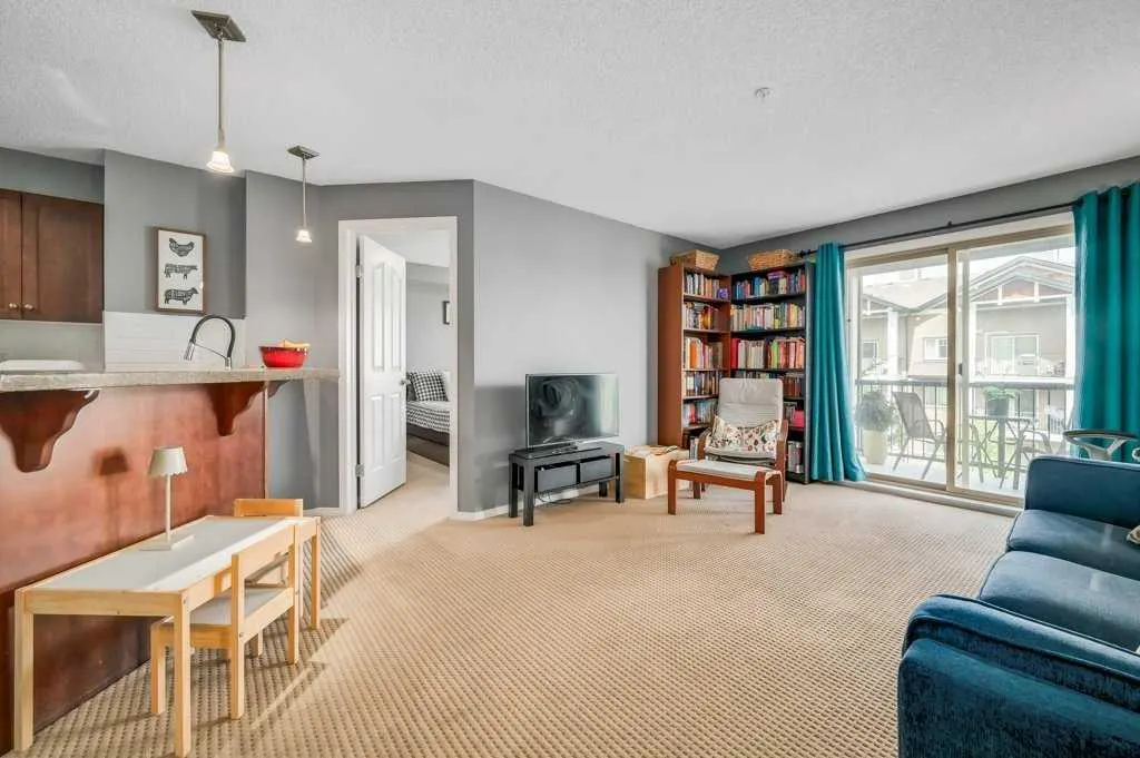 60 Panatella Street NW, #3316