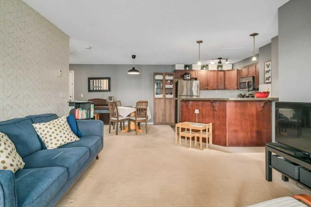 60 Panatella Street NW, #3316