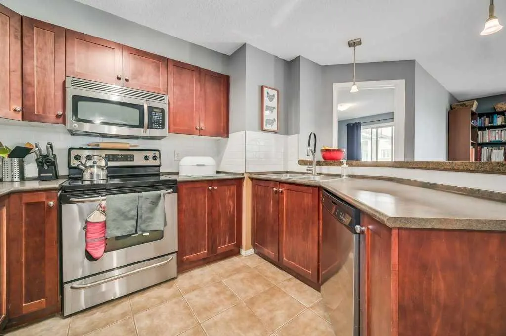 60 Panatella Street NW, #3316