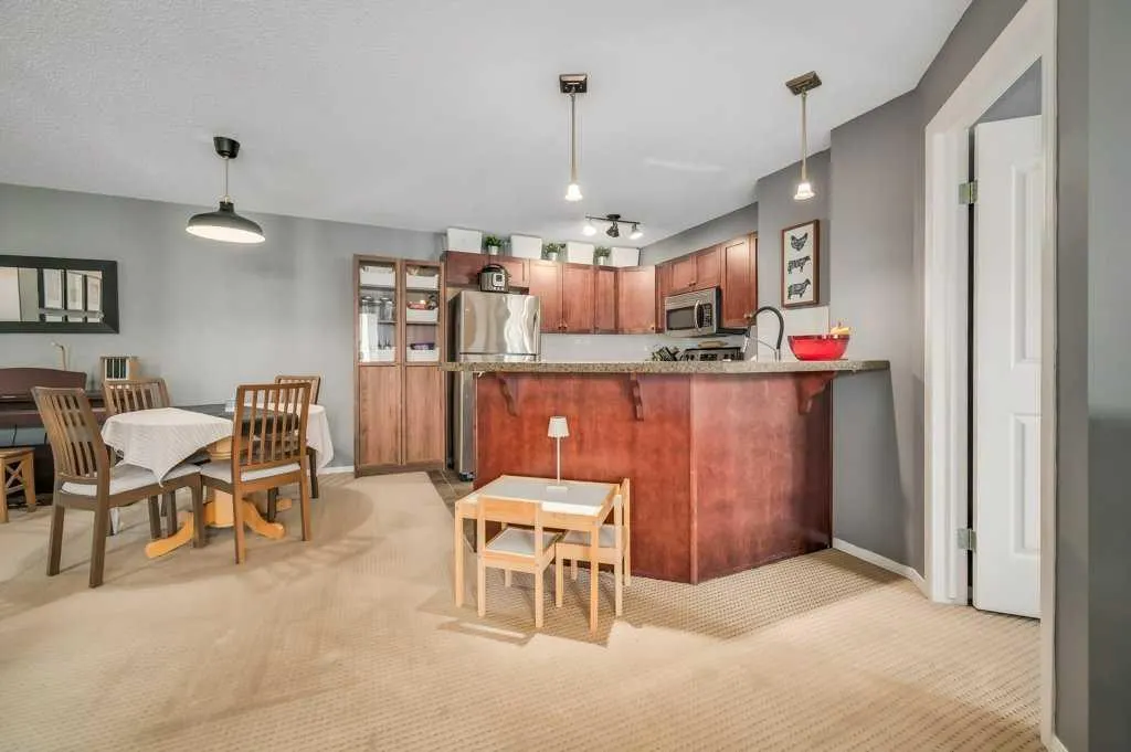 60 Panatella Street NW, #3316