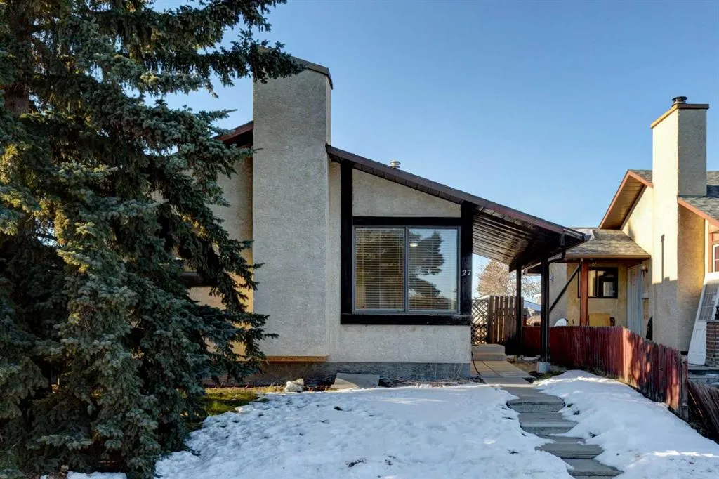 27 Castleridge Road NE