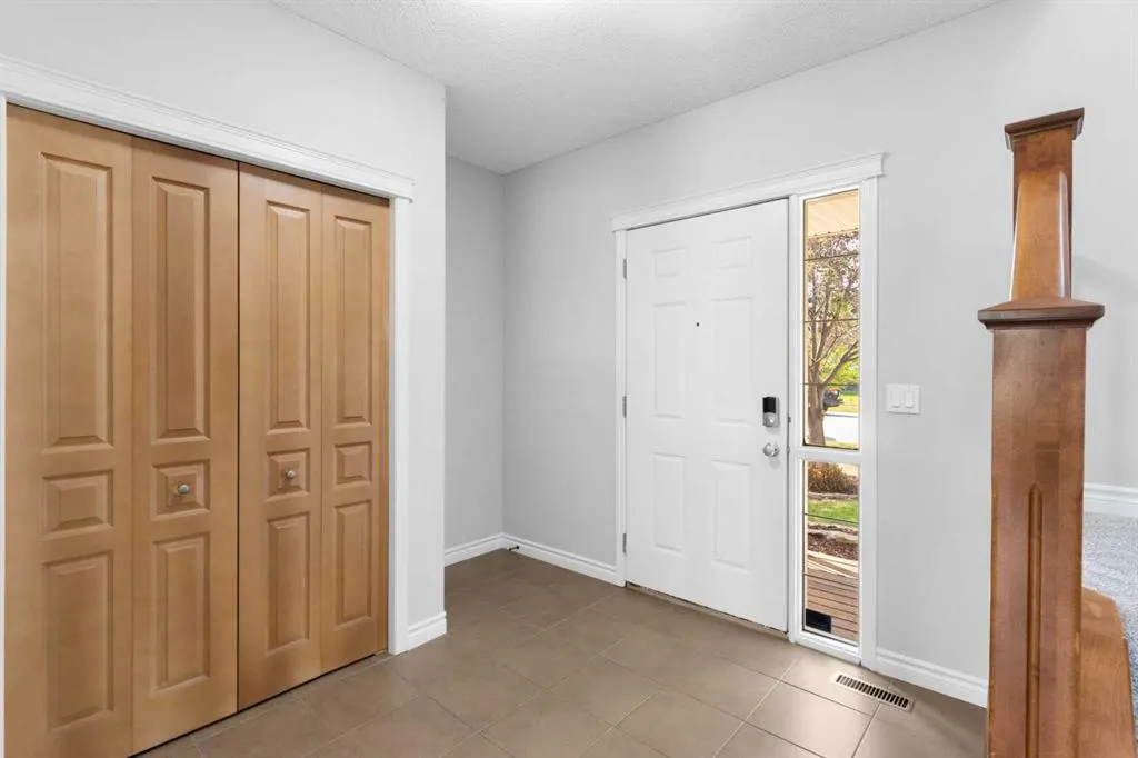 928 Prairie Springs Drive SW