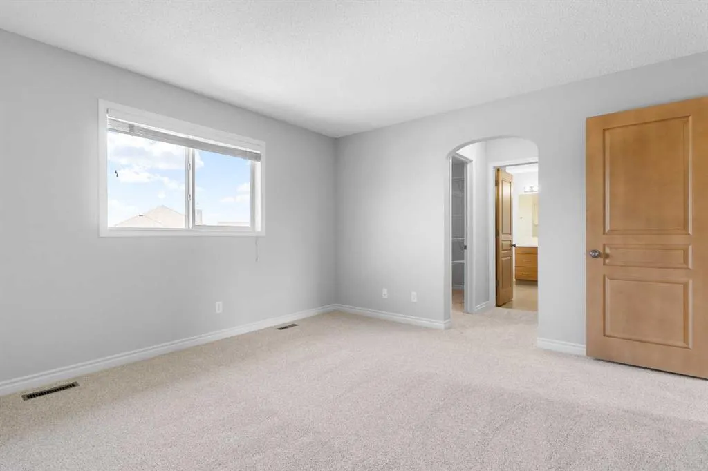 928 Prairie Springs Drive SW