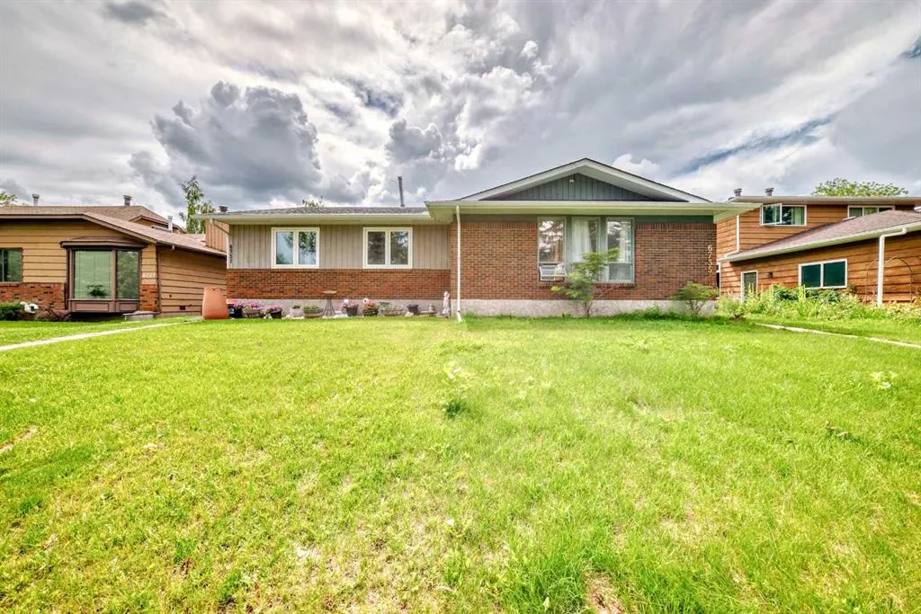 6735 Coach Hill Road SW